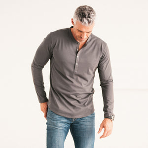 Batch Men's Essential Curved Hem Henley – Slate Gray Cotton Jersey Image On Body Standing