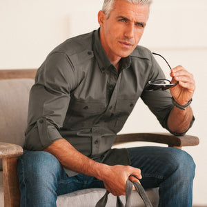 Batch Finisher Utility Men's Shirt In Slate Gray Stretch Poplin Sitting Image